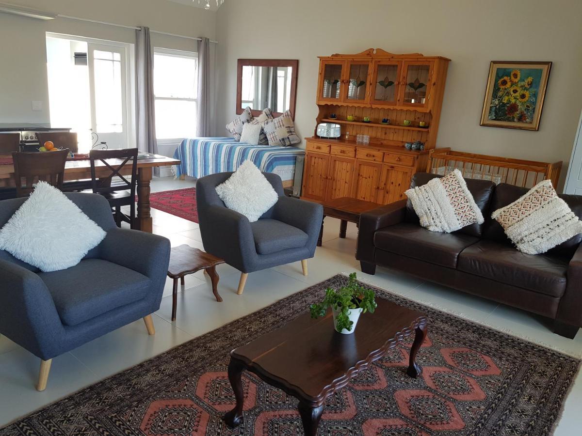 Coral Tree Apartment เฮอร์มานุส ภายนอก รูปภาพ